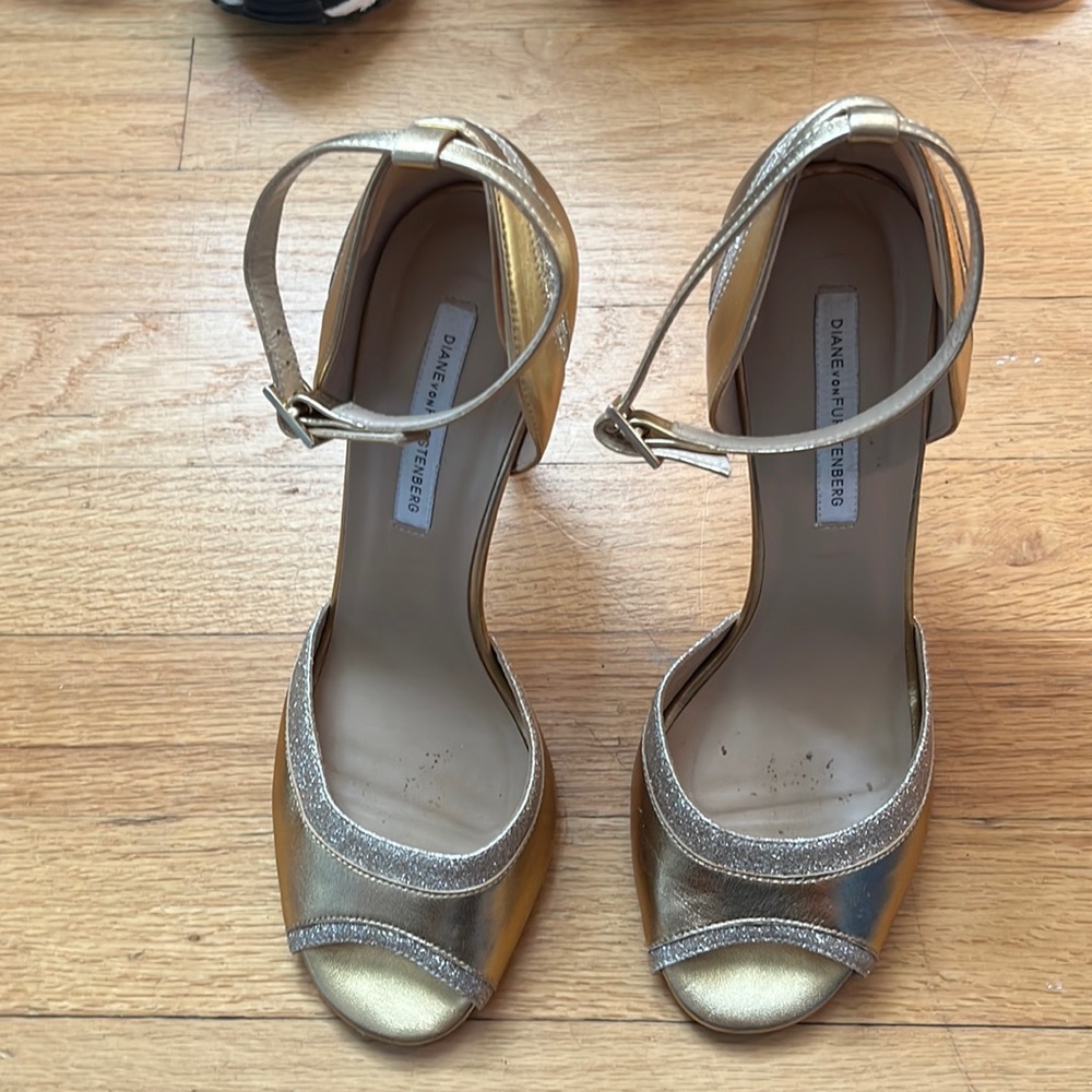 Diane Von Furstenberg Gold Sandals